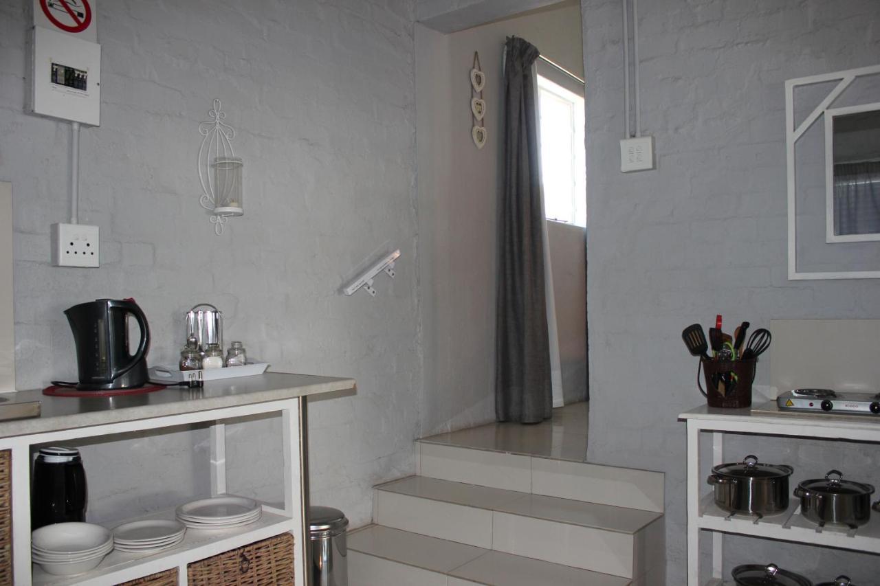 25 On Fitzpatrick Apartment Parow Exterior foto