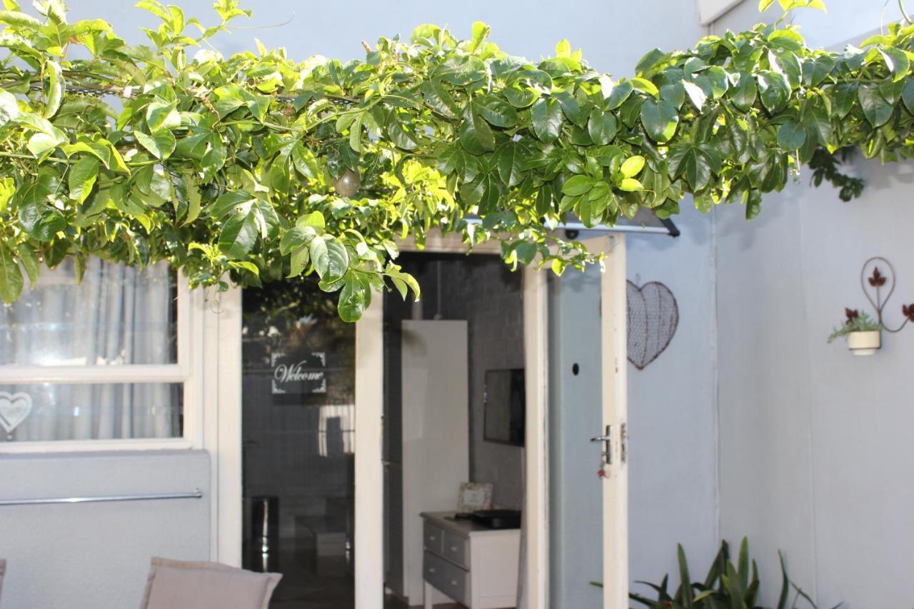 25 On Fitzpatrick Apartment Parow Exterior foto