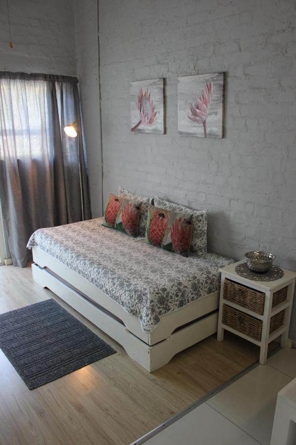 25 On Fitzpatrick Apartment Parow Exterior foto