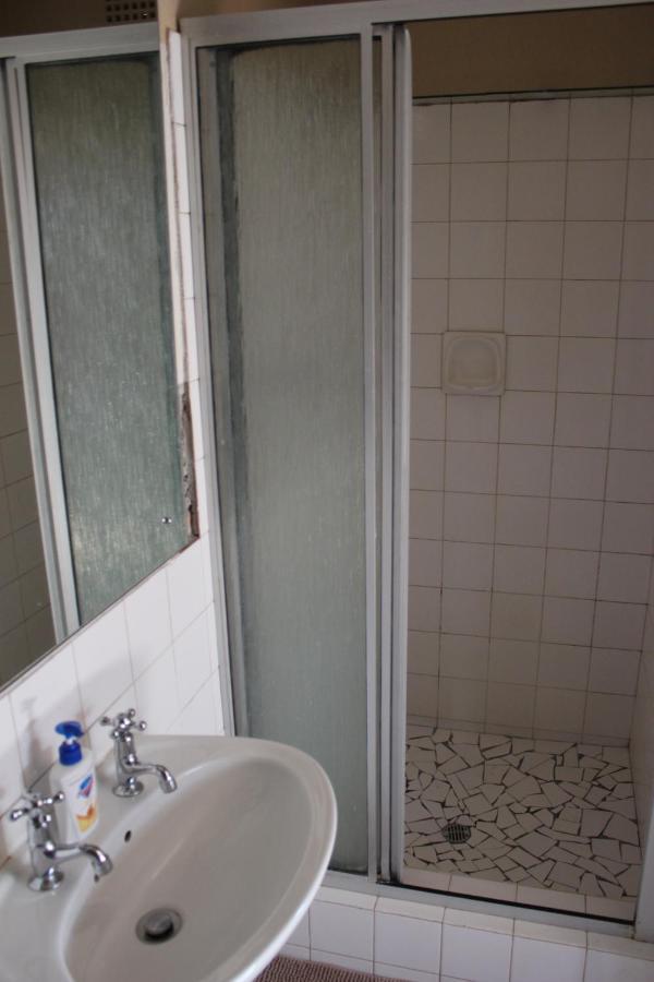 25 On Fitzpatrick Apartment Parow Exterior foto