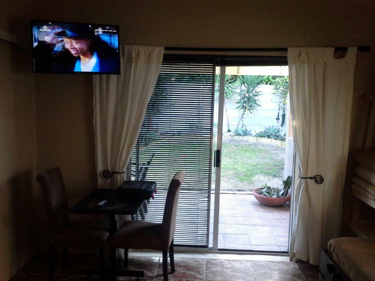 25 On Fitzpatrick Apartment Parow Exterior foto